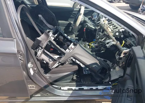 2018 Subaru Impreza 2.0I Premium z USA, uszkodzony, nr VIN 4S3GTAB62J3750271